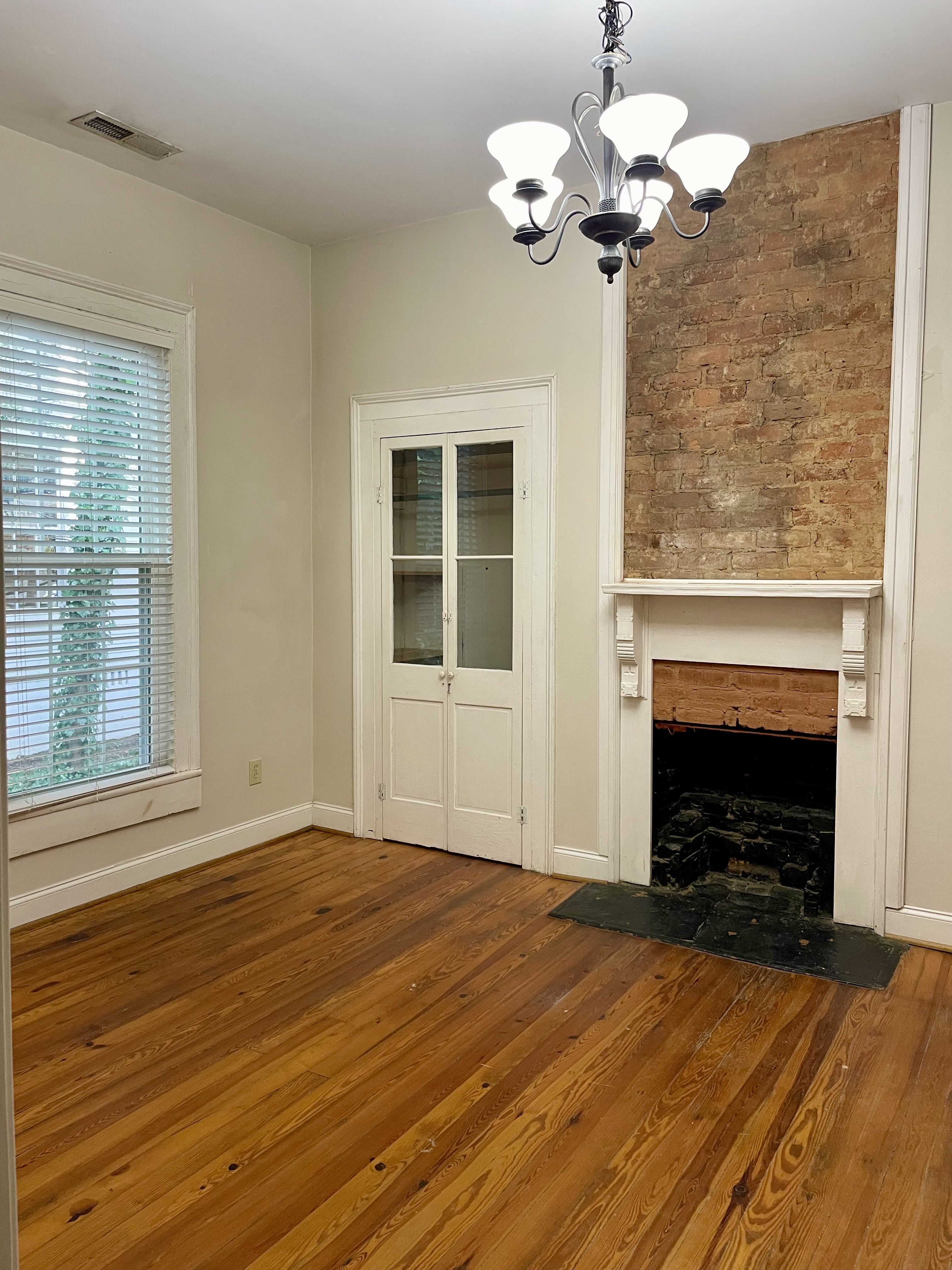 1007-1 Avenue A photo 2