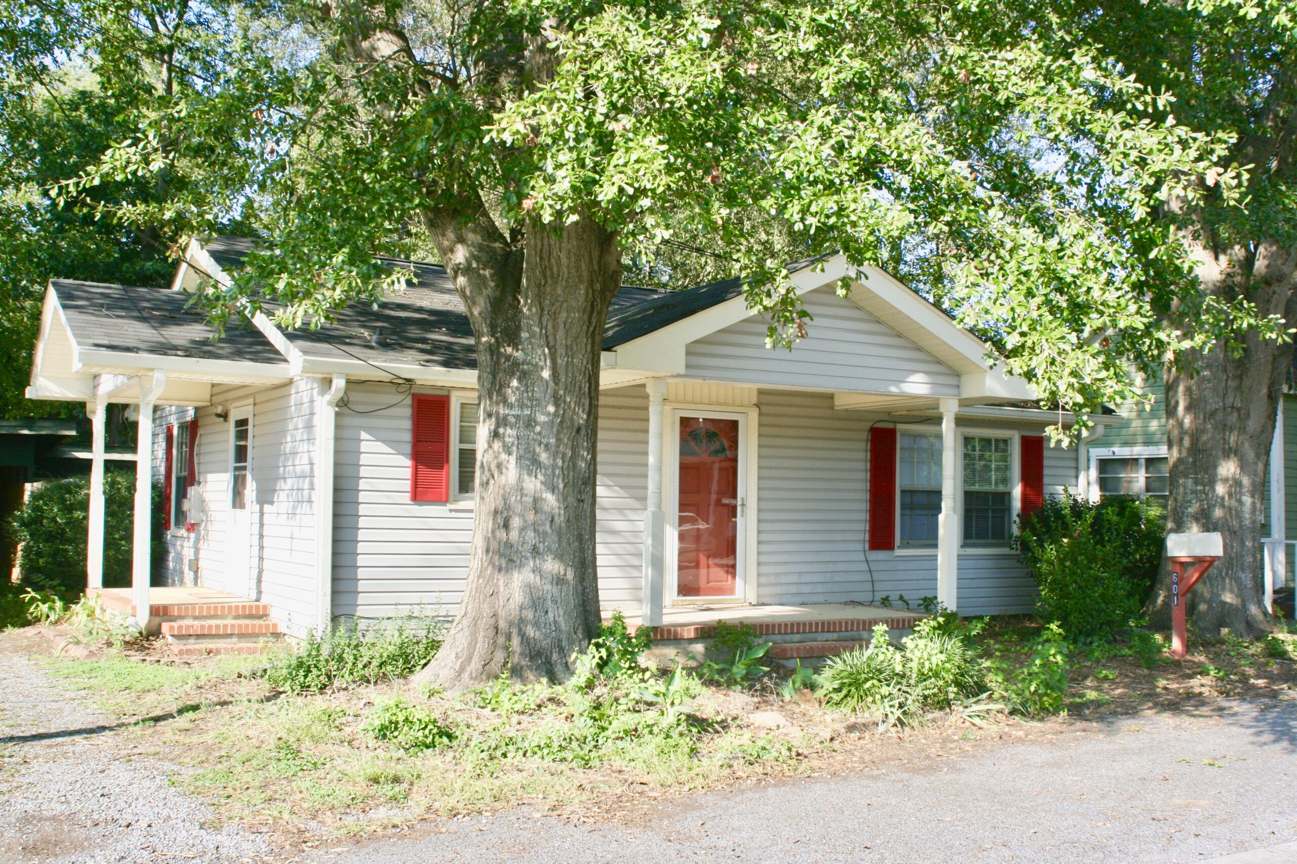 601 W 9th Street - 601 W 9th Street
